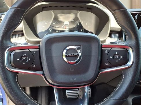 Used 2019 Volvo XC40 T5 R-Design AWD/4WD image 11