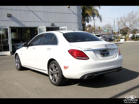Used 2018 Mercedes-Benz C 350e Sedan w/ Premium Package image 6