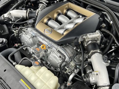 Used 2024 Nissan GT-R T-spec w/ T-Spec Takumi Edition image 44