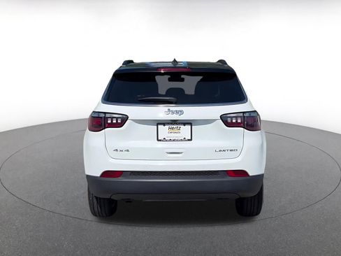 Used 2025 Jeep Compass Limited AWD/4WD image 12