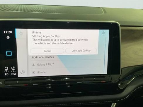 Used 2024 Volkswagen Atlas SE w/ Panoramic Sunroof Package AWD/4WD image 11