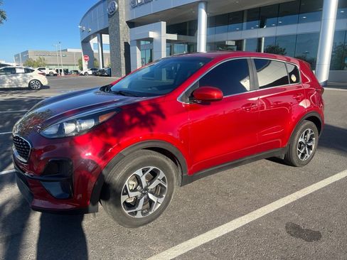 Used 2020 Kia Sportage LX FWD image 2