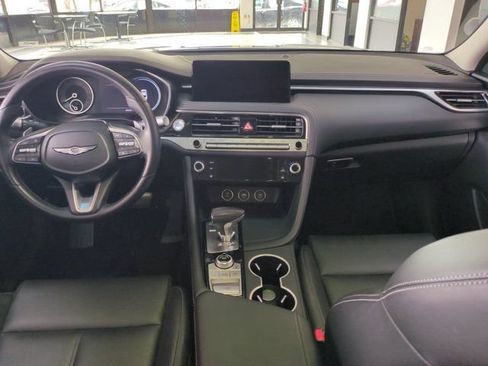 Used 2025 Genesis G70 2.5T RWD image 22