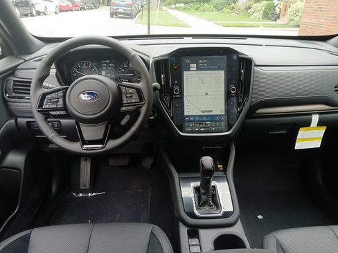 Certified 2025 Subaru Forester Touring AWD/4WD image 8