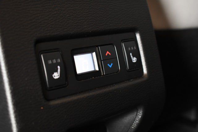 Used 2025 Mitsubishi Outlander SEL AWD/4WD image 25