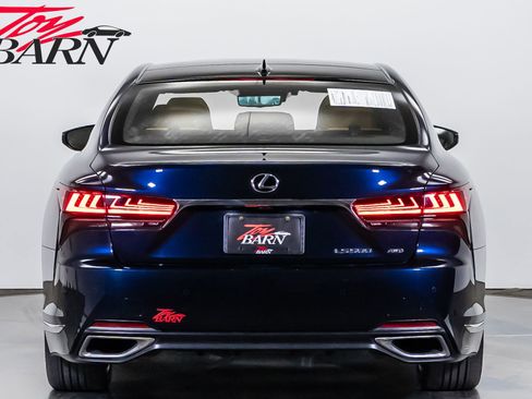 Used 2022 Lexus LS 500 AWD w/ Luxury Package image 4