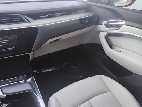 Certified 2023 Audi e-tron Premium w/ Convenience Plus Package image 21