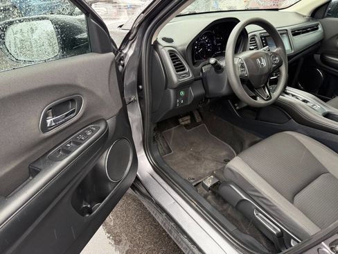 Used 2021 Honda HR-V EX image 15