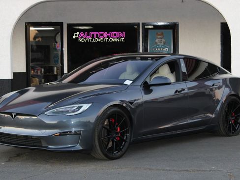 Used 2022 Tesla Model S Standard Range image 2