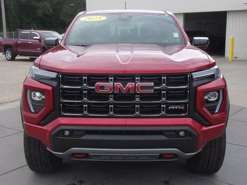 Certified 2025 GMC Canyon AT4 w/ Nightfall Edition AWD/4WD image 21