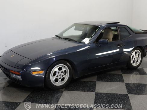 Used 1987 Porsche 944 Turbo image 5