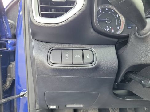Used 2020 Hyundai Venue SE FWD image 21