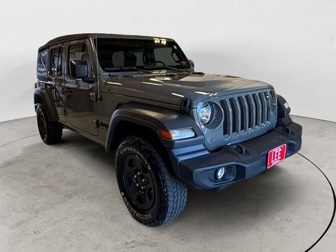 Used 2023 Jeep Wrangler Unlimited Sport AWD/4WD image 8