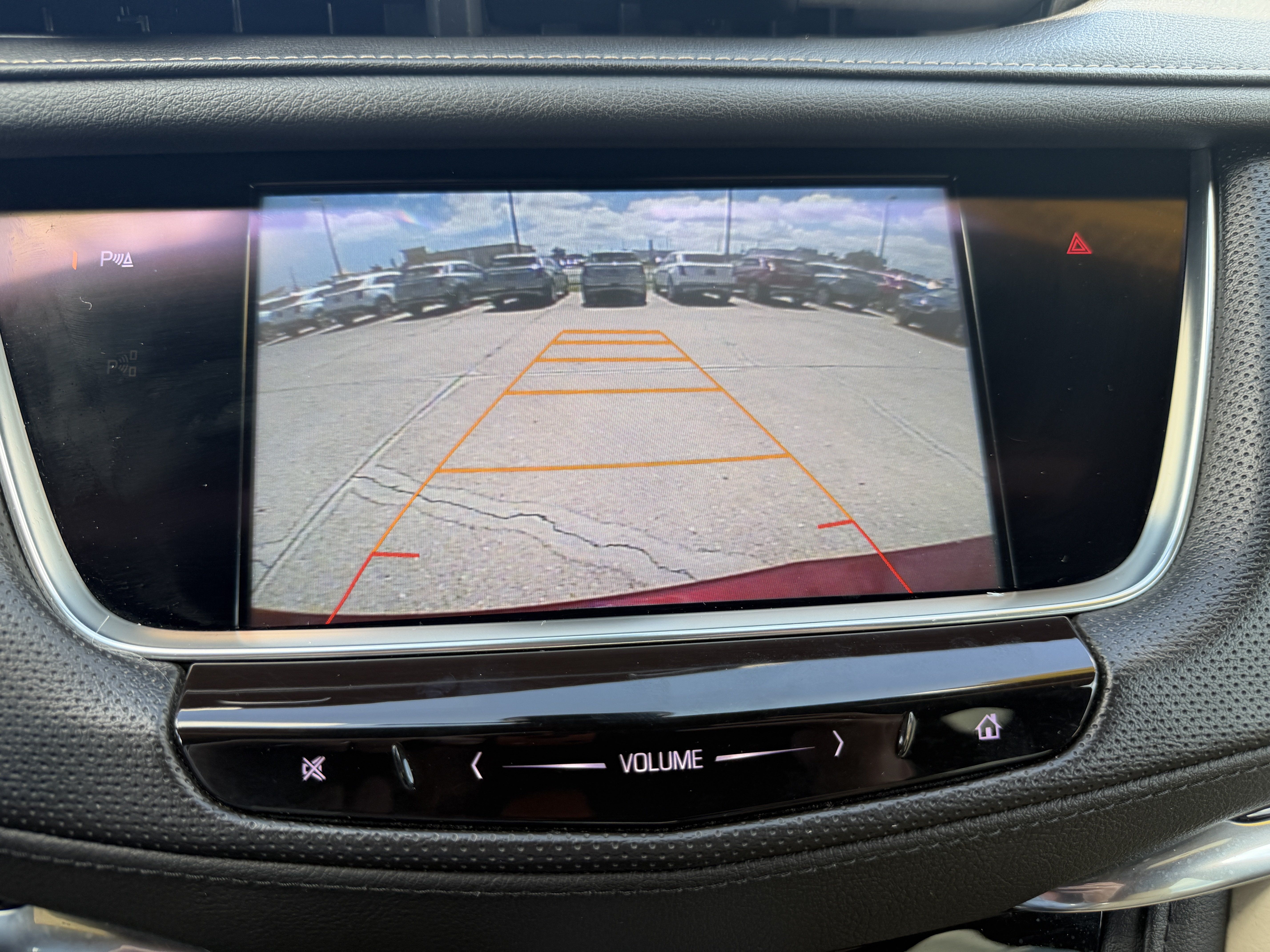 Used 2017 Cadillac XT5 Luxury w/ Driver Awareness Package FWD image 21