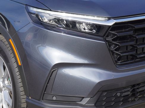 Used 2025 Honda CR-V EX-L image 3