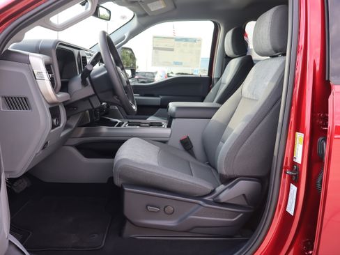 New 2026 Ford F250 XLT w/ XLT Premium Package image 9