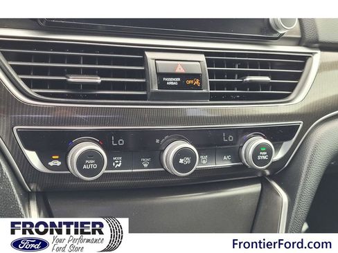 Used 2019 Honda Accord Sport image 12