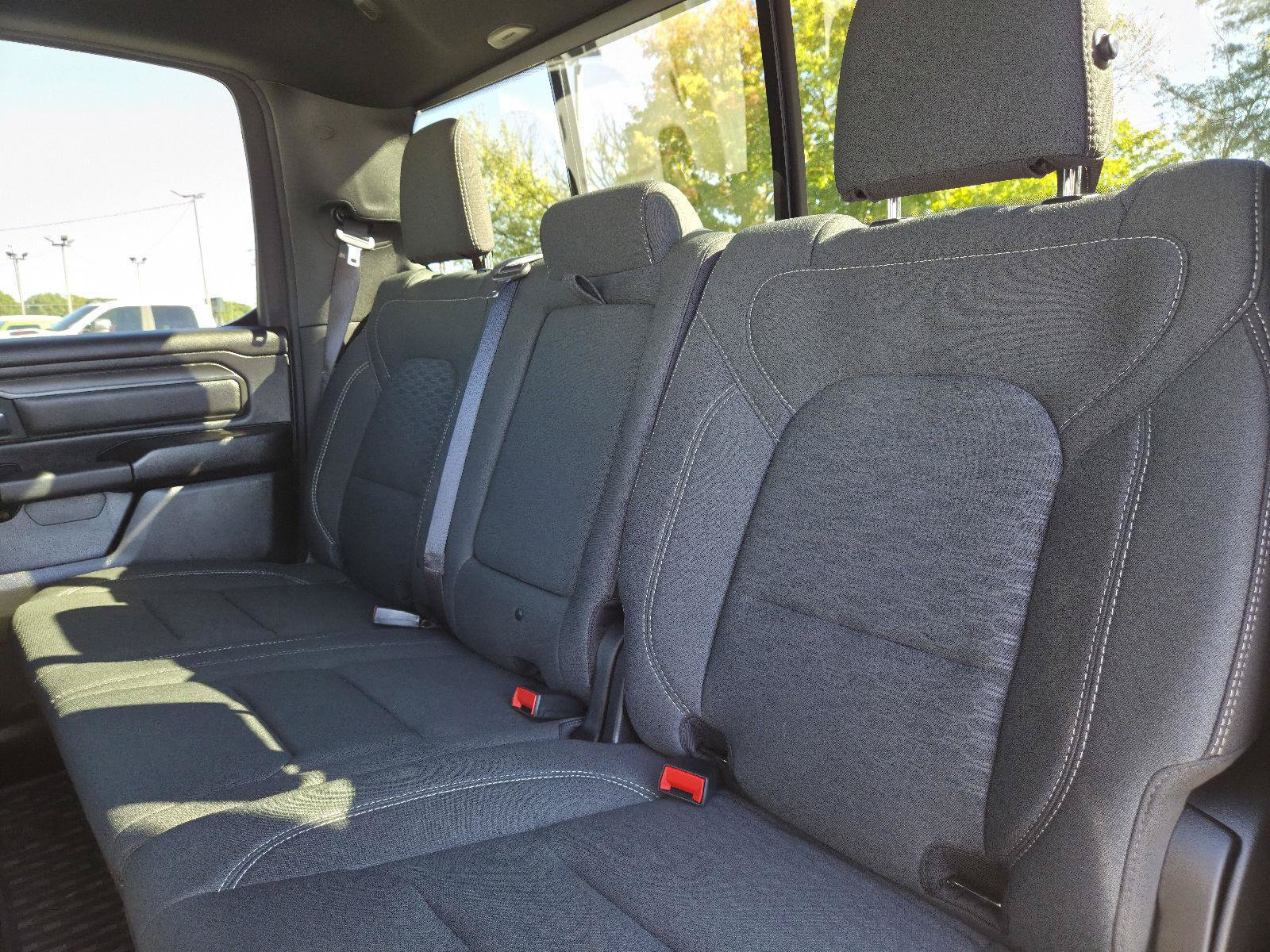 Used 2025 RAM 1500 Warlock AWD/4WD image 28