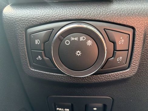 Used 2018 Ford F150 XLT w/ Equipment Group 302A Luxury AWD/4WD image 16