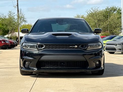 Used 2023 Dodge Charger Scat Pack w/ Navigation & Travel Group RWD image 2