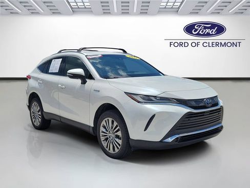 Used 2021 Toyota Venza XLE AWD/4WD image 3