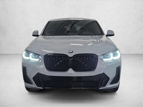 Used 2024 BMW X4 xDrive30i w/ Premium Package AWD/4WD image 2