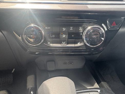 New 2026 Chevrolet Trax ACTIV w/ Sunroof Package FWD image 10