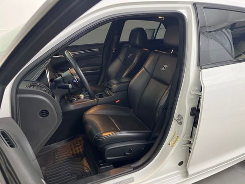 Used 2022 Chrysler 300 S w/ Comfort Group image 18