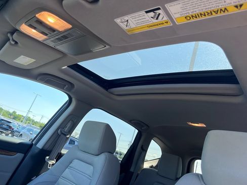 Used 2017 Honda CR-V EX image 18