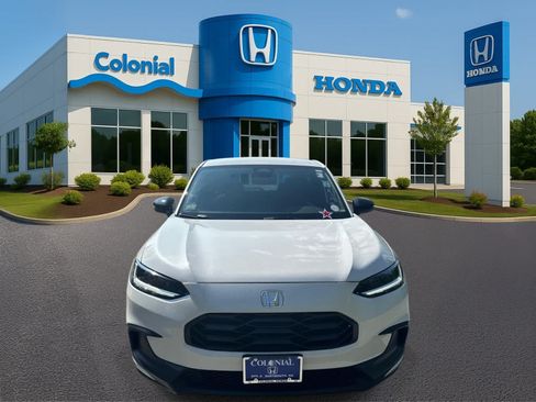 Used 2024 Honda HR-V Sport image 9