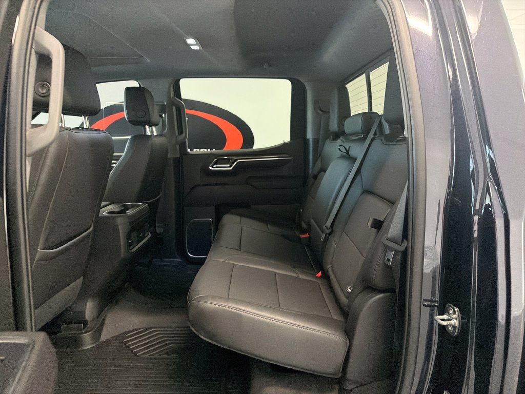 Used 2022 Chevrolet Silverado 1500 LT Trail Boss w/ LT Trail Boss Premium Package AWD/4WD image 15