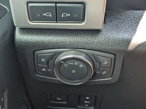 Used 2018 Ford F250 Platinum w/ Platinum Ultimate Package AWD/4WD image 12