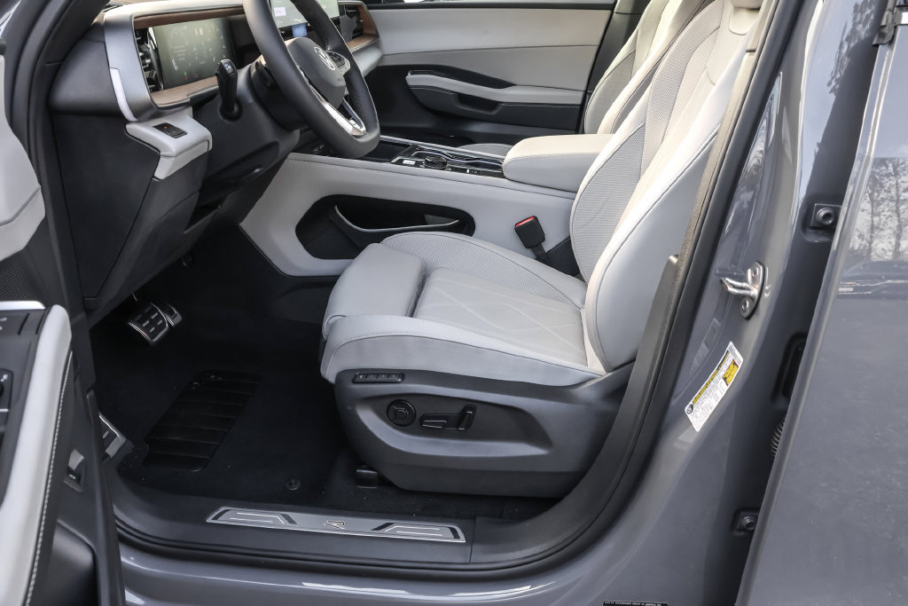 New 2027 Volkswagen Atlas SEL R-Line AWD/4WD image 25