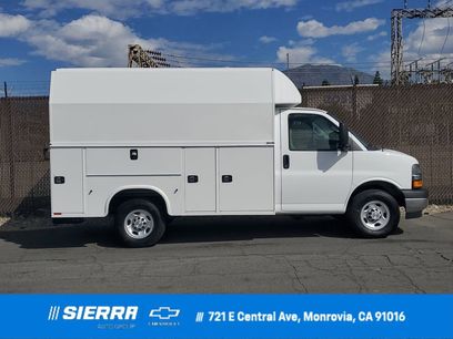 New 2025 Chevrolet Express 3500 w/ Power Convenience Package
