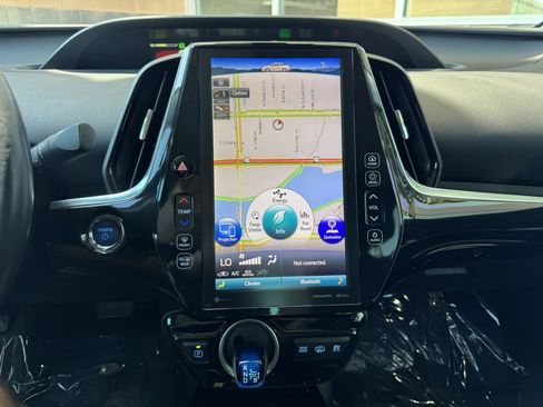 Used 2020 Toyota Prius Prime XLE image 20