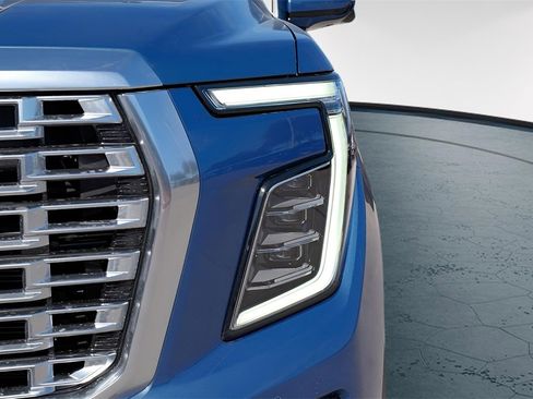 New 2026 GMC Yukon Denali w/ Sun & Power Step Package image 3