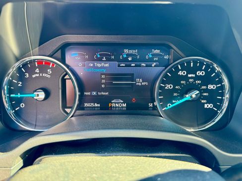 Used 2022 Ford F350 Platinum image 19