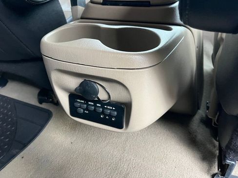 Used 2005 Ford Excursion Eddie Bauer image 39