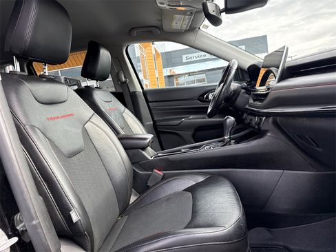 Used 2022 Jeep Compass Trailhawk w/ Trailhawk Convenience Group image 15