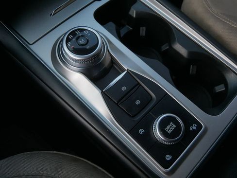 Used 2020 Ford Explorer XLT AWD/4WD image 21
