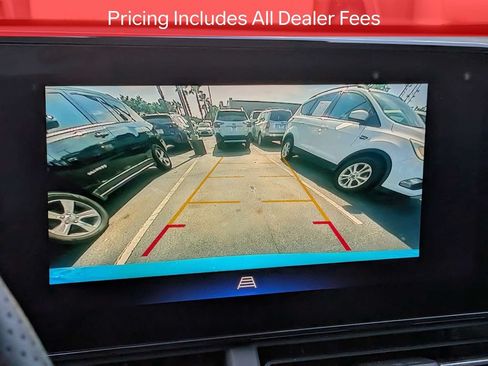 Used 2025 Chevrolet Trax RS w/ Driver Confidence Package FWD image 22