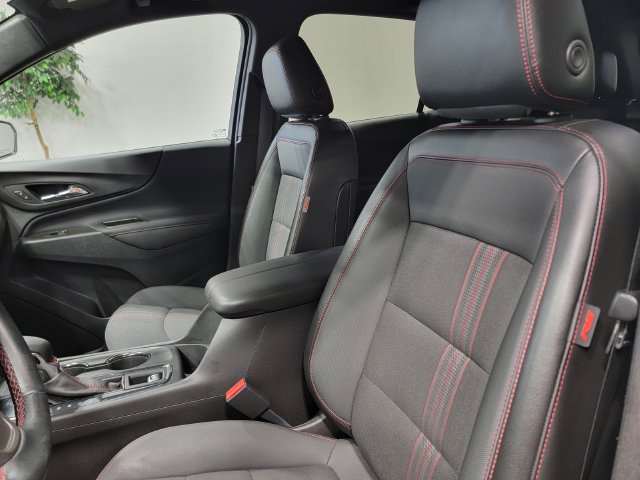 Certified 2023 Chevrolet Equinox RS FWD image 12