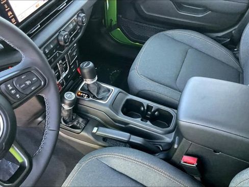 New 2025 Jeep Gladiator Willys image 7