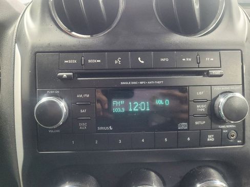 Used 2017 Jeep Compass High Altitude FWD image 25
