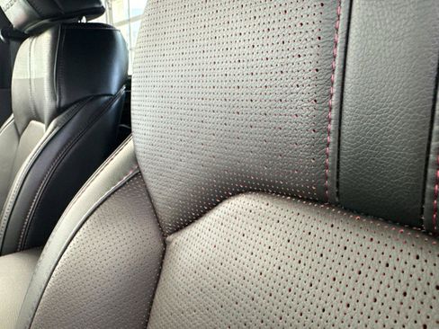 Certified 2025 Honda Pilot Black Edition image 33