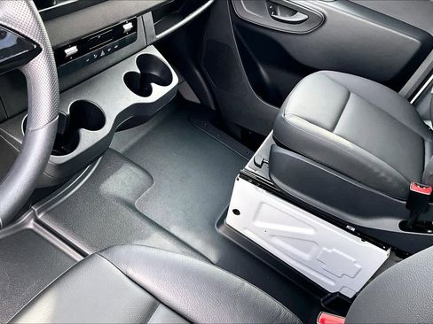 New 2025 Mercedes-Benz Sprinter 2500 image 8