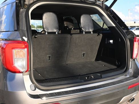 Used 2021 Ford Explorer Limited w/ Equipment Group 301A image 24