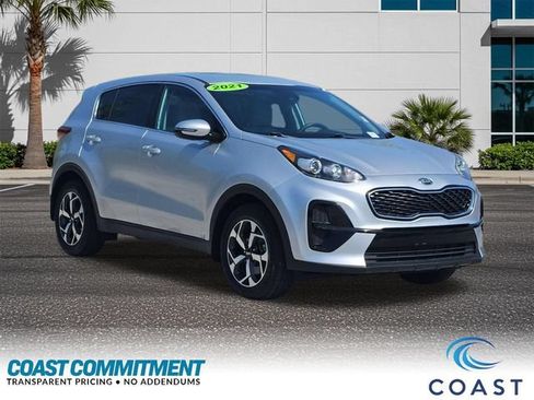 Used 2021 Kia Sportage LX w/ LX Fwd Popular Package image 3