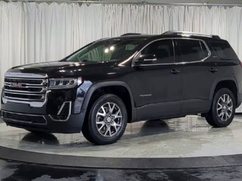 Used 2022 GMC Acadia SLT w/ LPO, Floor Liner Package FWD image 5