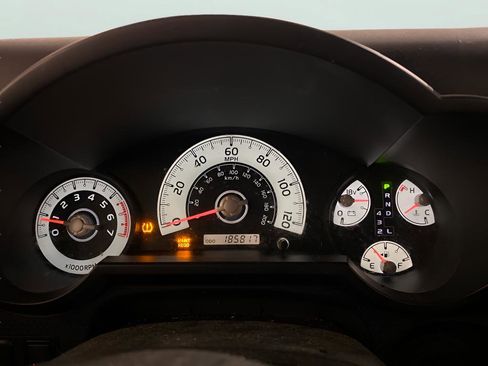 Used 2010 Toyota FJ Cruiser 4WD image 12